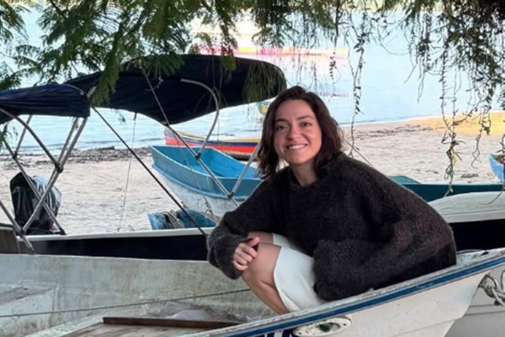 valentina-bandeira-revela-como-foi-crescer-com-um-pai-gay:-“liberdade”