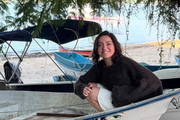 valentina-bandeira-revela-como-foi-crescer-com-um-pai-gay:-“liberdade”