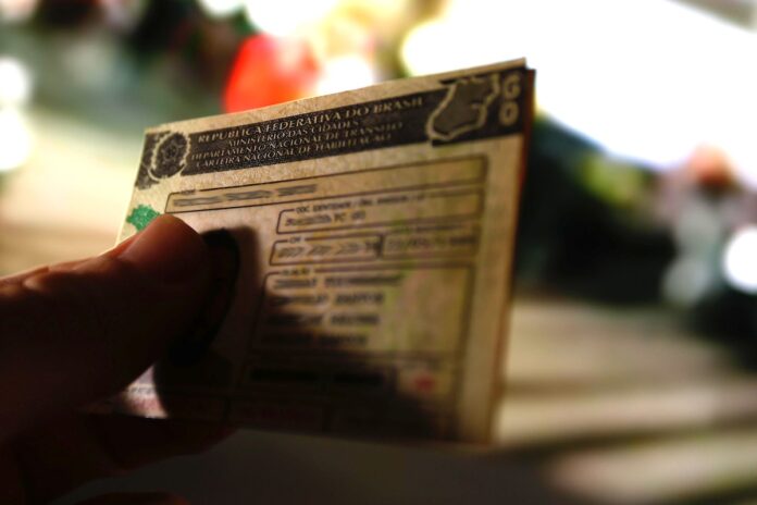 cnh-sem-autoescola:-proposta-do-governo-gera-atrito-com-o-setor