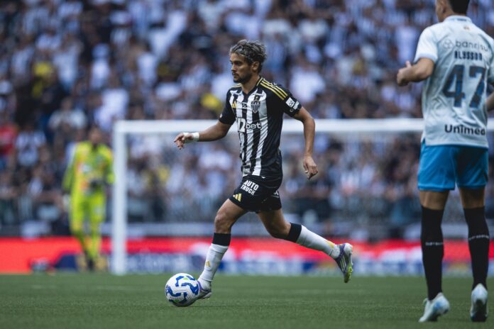 gremio-vira-sobre-o-atletico-mg-por-3-a-1-e-respira-no-brasileirao