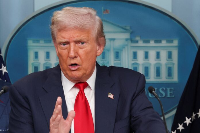 trump-pede-que-zelensky-desista-da-crimeia-e-nao-se-junte-a-otan