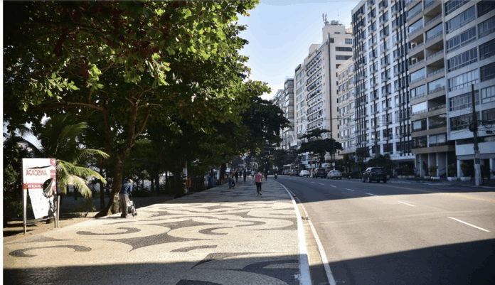 turista-americana-e-esfaqueada-em-tentativa-de-roubo-em-niteroi