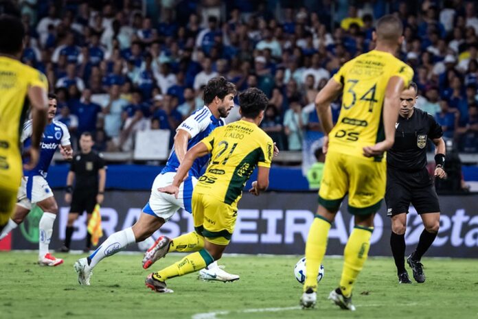 mirassol-x-cruzeiro:-duelo-no-topo-da-tabela-fecha-rodada-da-serie-a