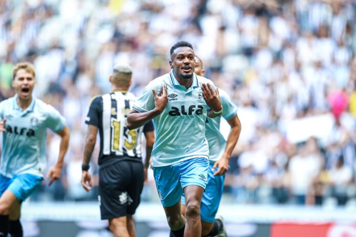 com-presenca-de-ancelotti,-gremio-vence-atletico-mg-de-virada