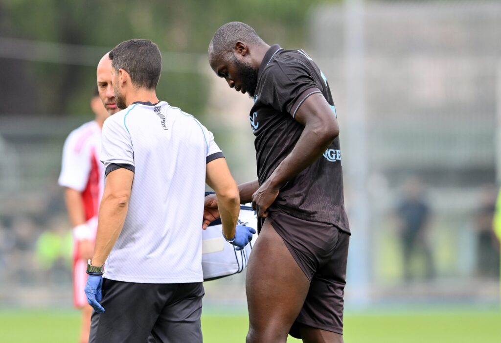 lukaku-sofre-grave-lesao-e-napoli-vai-ao-mercado-em-busca-de-atacante