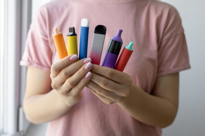 vape-e-cigarro-aumentam-risco-de-ansiedade-e-depressao-em-adolescentes