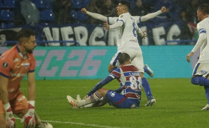 fortaleza-e-derrotado-pelo-velez-e-da-adeus-a-libertadores
