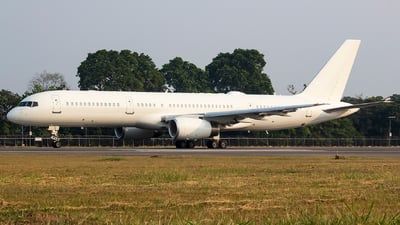 aviao-misterioso-dos-eua-pousou-com-autorizacao-da-defesa,-diz-aeroporto
