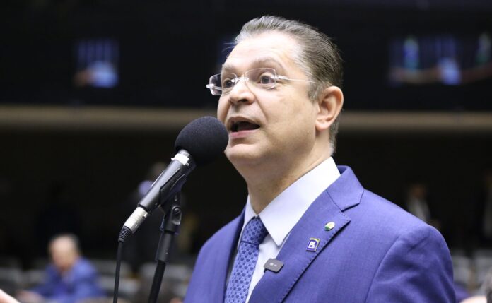 “nem-para-deus-conseguimos-recorrer-contra-o-stf”,-diz-sostenes-a-cnn