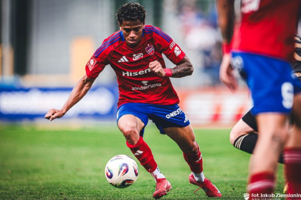 jogador-do-distrito-federal-projeta-jogo-decisivo-na-conference-league