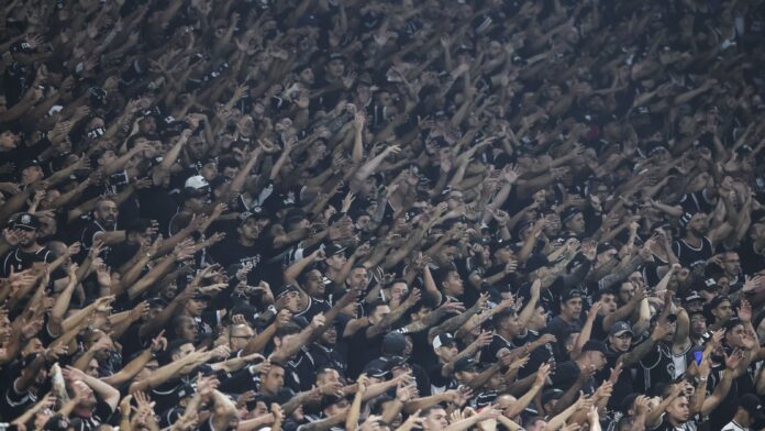 corinthians:-gavioes-convoca-torcida-para-comparecer-em-eleicao