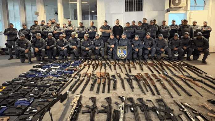negocio-de-familia:-policia-apreende-mais-de-180-armas-em-“fabrica”-de-sp