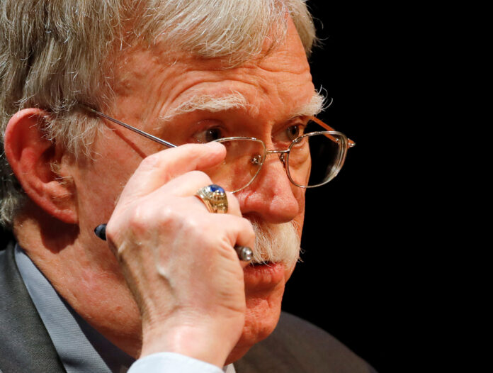 fbi-faz-buscas-na-casa-de-john-bolton,-ex-conselheiro-de-trump