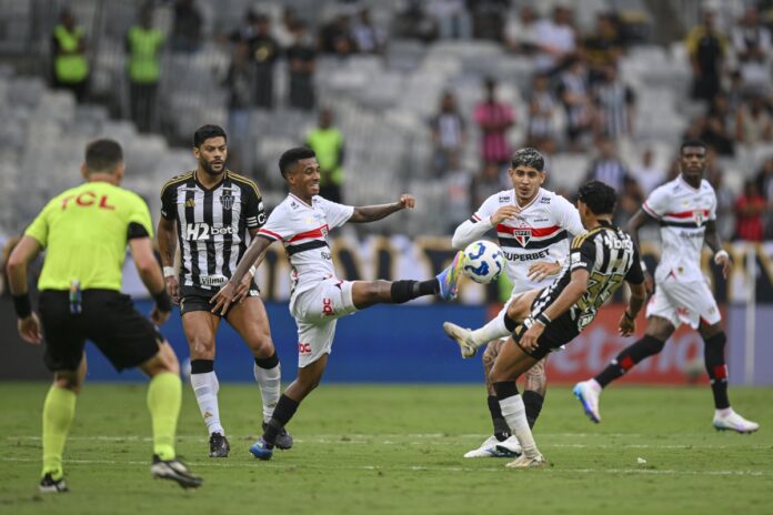 brasileirao-tem-domingo-cheio-e-briga-na-parte-debaixo-da-tabela