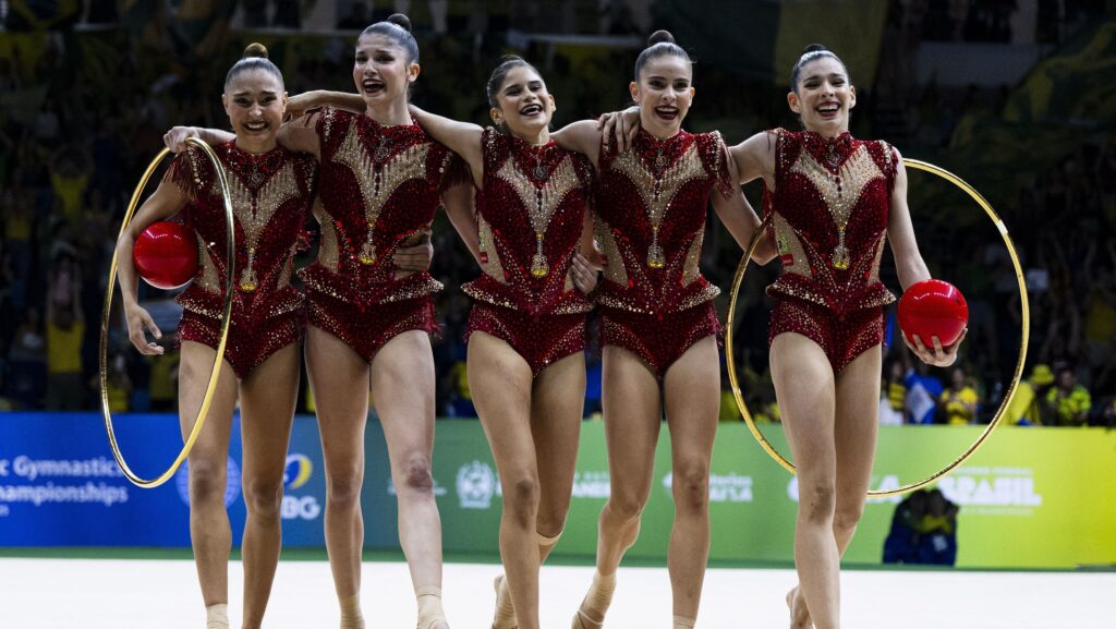 ginastica-ritmica:-brasil-brilha-e-leva-sua-segunda-prata-no-mundial
