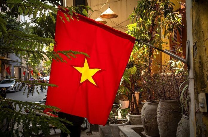 passagem-de-tufao-no-vietna-obriga-retirada-de-600-mil-pessoas