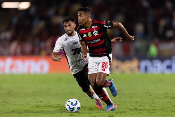 exames-confirmam-lesao-de-alex-sandro-apos-goleada-do-flamengo.-veja