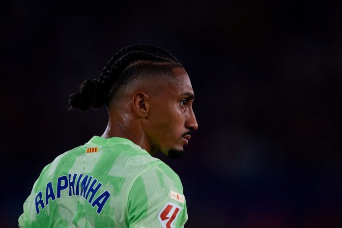raphinha-assume-protagonismo-da-selecao-contra-o-chile-no-maracana