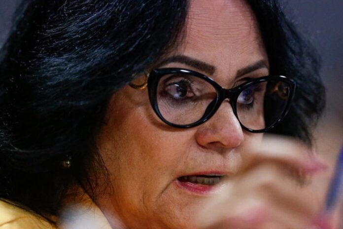 entenda-o-diagnostico-de-cancer-da-senadora-damares-alves