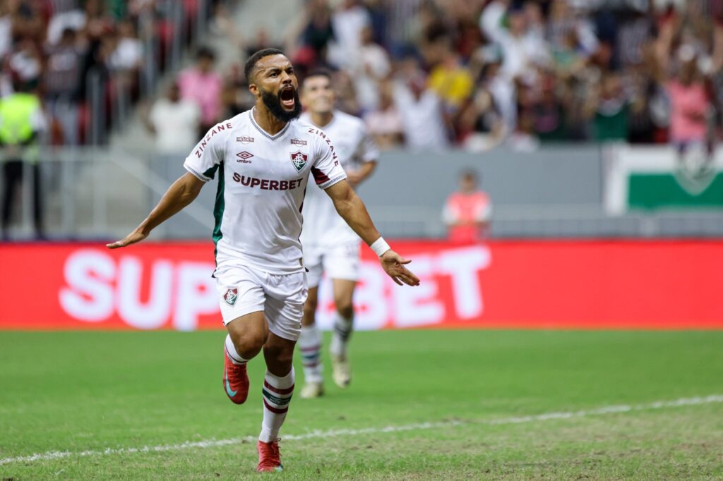 samuel-xavier-vira-preocupacao-para-renato-gaucho:-“lesao-grave”