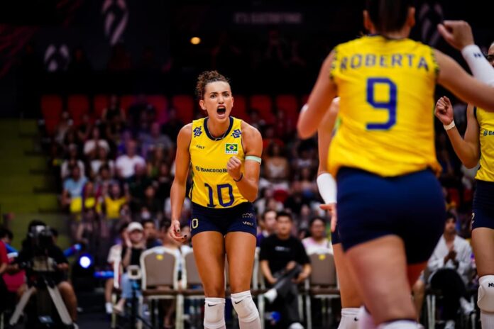 volei:-brasil-vence-a-republica-dominicana-e-avanca-no-mundial