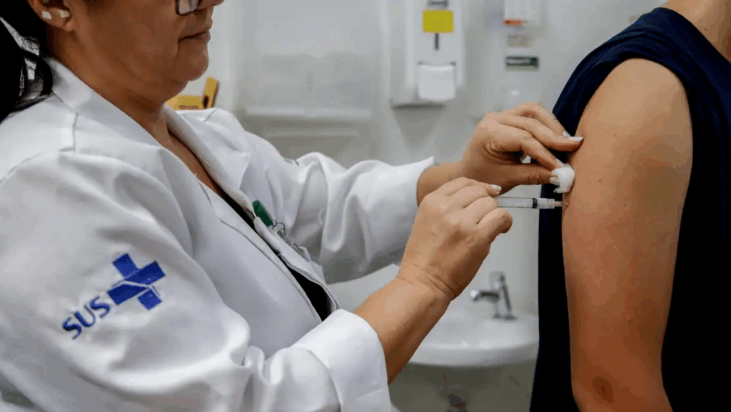 governo-do-rj-expande-vacina-contra-hpv-para-jovens-de-ate-19-anos