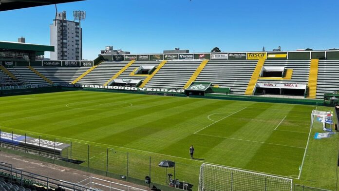 chapecoense-x-crb:-horario-e-onde-assistir-ao-jogo-da-serie-b