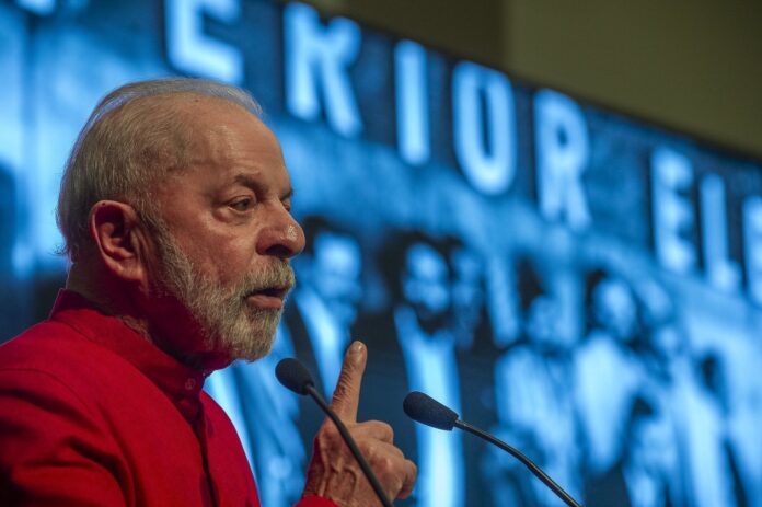 malufistas-nunca-defenderam-a-ditadura-militar,-diz-lula