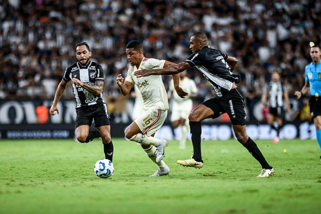 flamengo-deixa-ceara-empatar,-mas-garante-a-lideranca-do-brasileirao