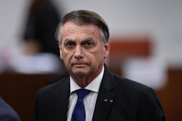 moraes-proibe-bolsonaro-de-receber-visitas-sem-autorizacao-do-stf