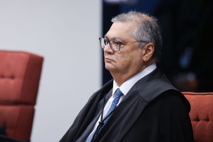 pf-indicia-mulher-que-hostilizou-dino-na-vespera-de-julgamento-de-bolsonaro