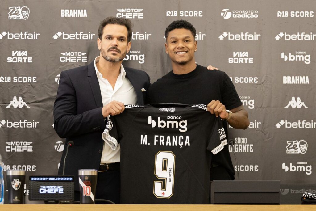 video:-novos-reforcos-do-vasco-sao-apresentados-pelo-clube