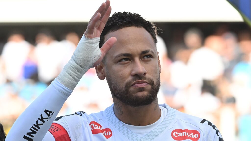 santos:-mattos-chama-neymar-de-exemplo-e-fala-sobre-permanencia-do-jogador