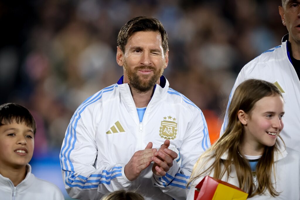 adeus:-messi-fara-ultima-partida-em-solo-argentino-nesta-quinta-feira
