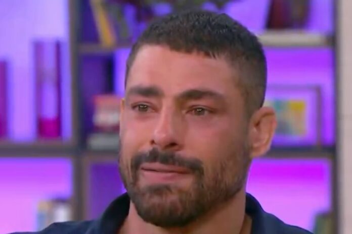 caua-reymond-chora-ao-vivo-ao-falar-da-mae,-que-morreu-de-cancer