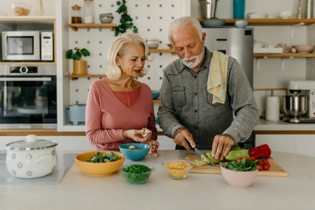 horario-das-refeicoes-pode-influenciar-saude-e-longevidade-dos-idosos