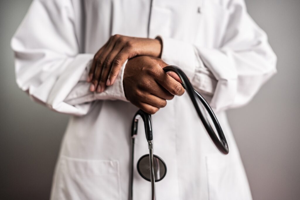 prova-tipo-oab-para-medicos-pode-sair-do-papel.-entenda-a-polemica