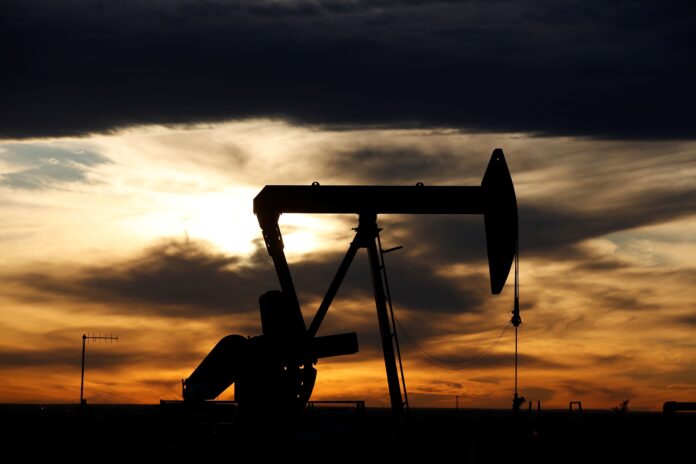 petroleo-fecha-em-queda-pelo-3o-dia-seguido-com-payroll-fraco-nos-eua