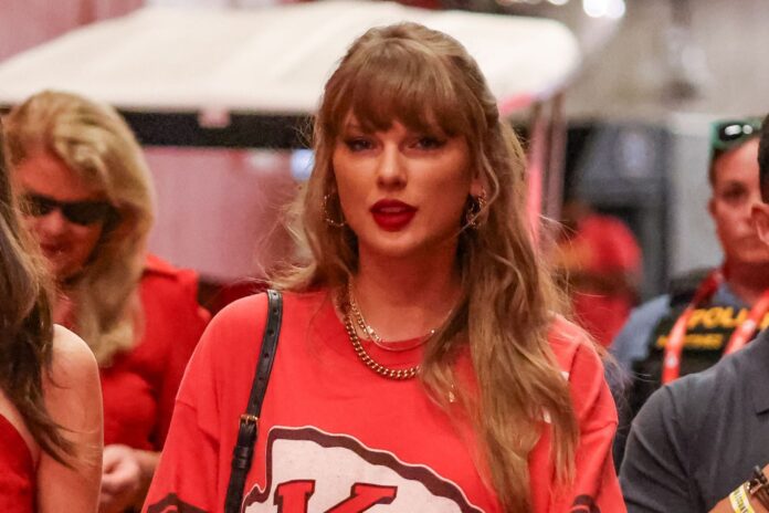 taylor-swift-frustra-fas-e-nao-comparece-em-jogo-de-travis-kelce-no-brasil
