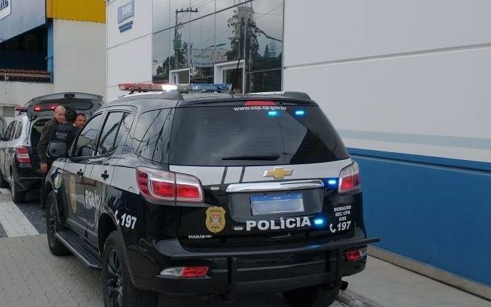 foragido-e-baleado-apos-avancar-carro-contra-policial-em-sp