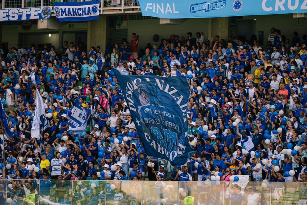 brasileirao:-torcida-do-cruzeiro-quebra-recorde-historico-em-final
