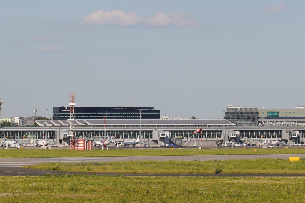 polonia-abate-drones-russos-em-seu-territorio-e-fecha-aeroportos