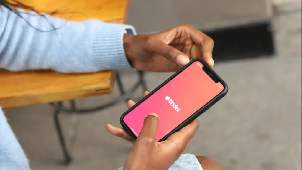tinder-lanca-filtro-para-facilitar-encontros-duplos;-veja-como-funciona