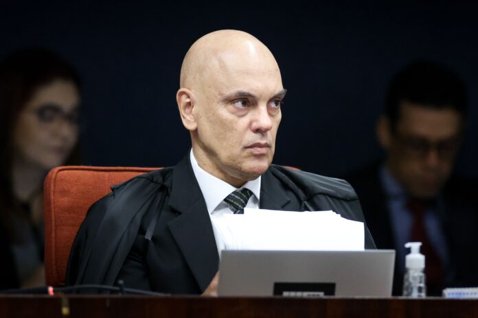 moraes-mostra-video-de-bolsonaro-e-reforca-tese-de-organizacao-criminosa