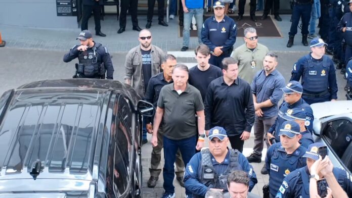 bolsonaro-tem-quadro-de-anemia-por-deficiencia-de-ferro,-diz-boletim