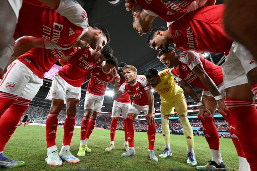 champions-league:-arsenal-perde-titulares-para-estreia.-saiba-quais