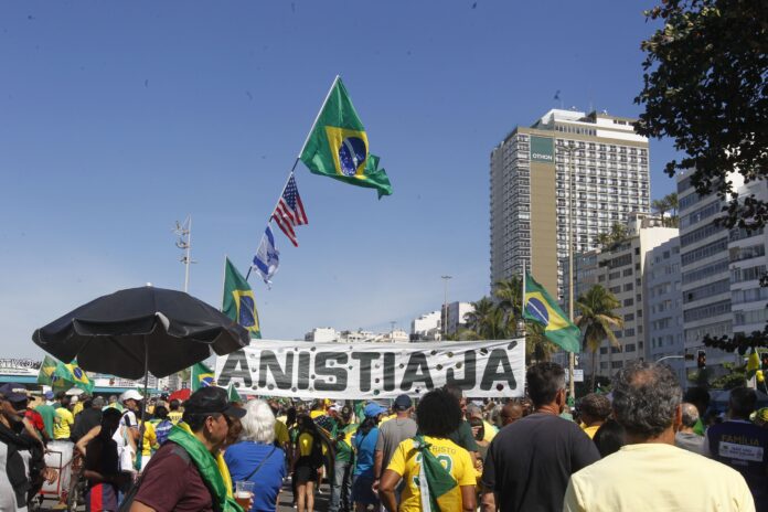 anistia-e-jogo-de-cena-para-centrao-se-consolidar-em-2026,-diz-especialista