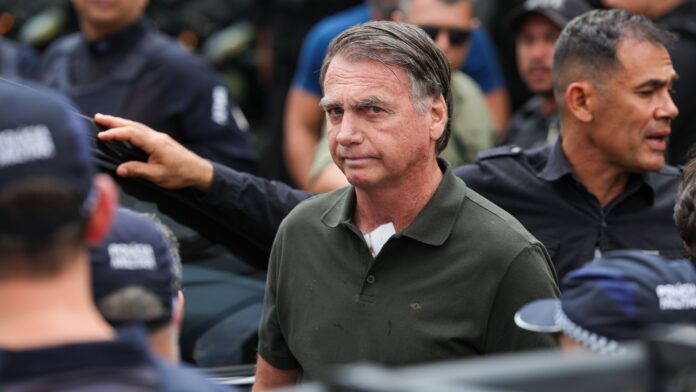 bolsonaro-passa-noite-no-hospital-em-brasilia