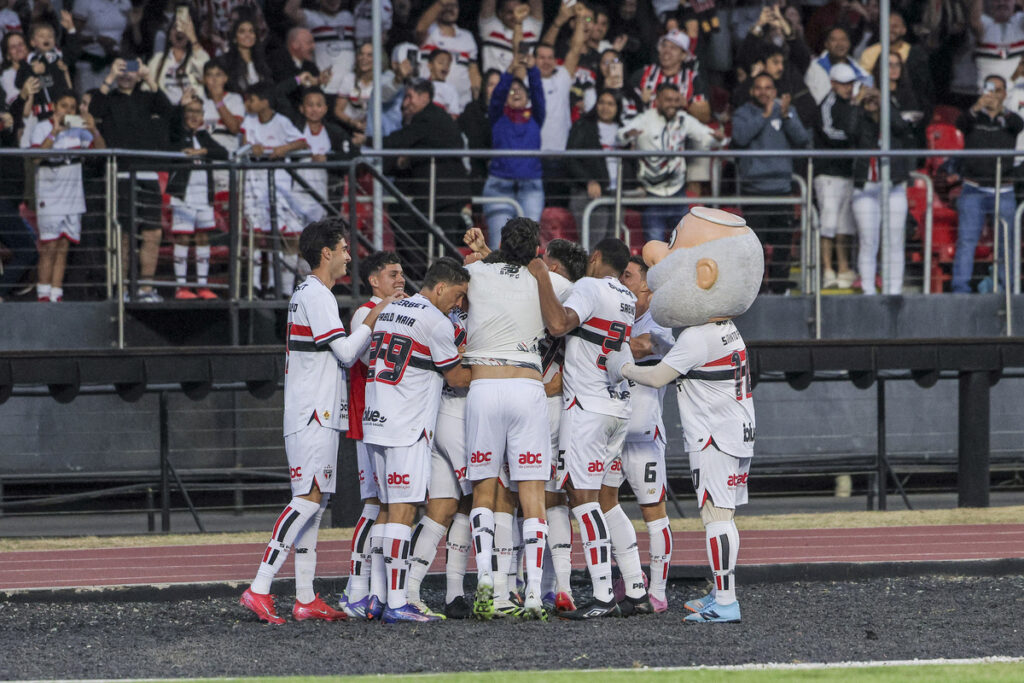 sao-paulo-pode-chegar-a-recorde-historico-na-libertadores;-veja-qual