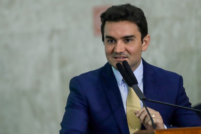 planalto-aposta-em-permanencia-de-sabino-no-turismo